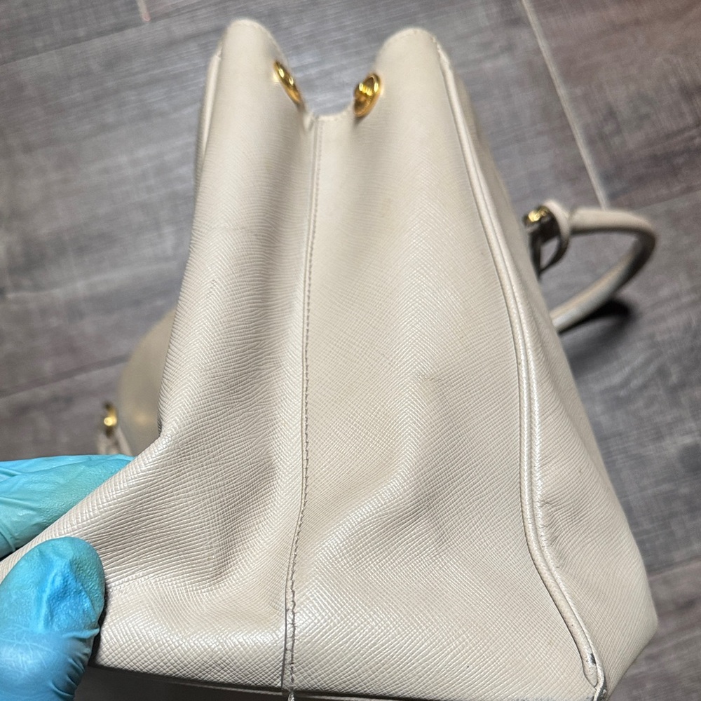 Authentic Prada Lux Galleria Saffiano Leather Beige Tote Bag ๐ผ - Picture 8 of 16